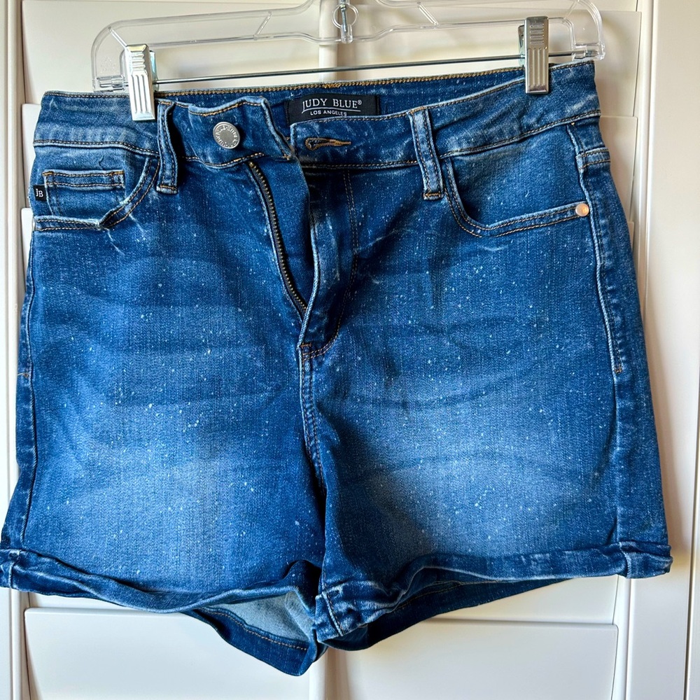 Judy Blue shorts, size L, 3 inch inseam